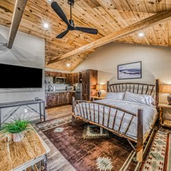 Sunapee Stays - Studio Suite