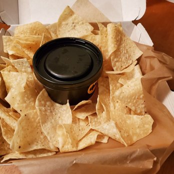 Applebee's Grill + Bar - nachos in a box - American Near Me - Bellevue, Nebraska