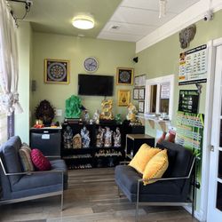 Topanga Thai Spa - Front Entrance.