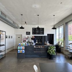 Estate Coffee Company - Interior
