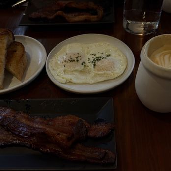 Stationæry - Toast , two eggs and Matcha latte - Coffee & Tea Near Me - Carmel-by-the-Sea, California