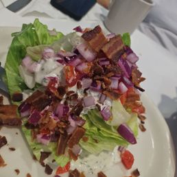 BLU CHEESE WEDGE SALAD BLU CHEESE WEDGE SALAD