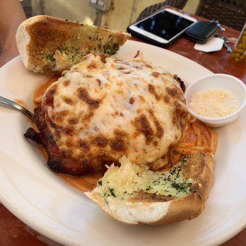 Finnegan's Way - Chicken parm and garlic bread, yes please! - Sports Bars Near Me - Miami Beach, Florida Finnegan's Way - Chicken parm and garlic bread, yes please! - Sports Bars Near Me - Miami Beach, Florida