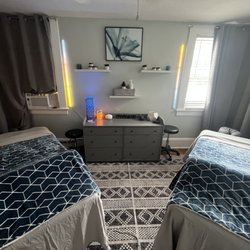 Riverside Beauty Boutique - Setting the space for a couples massage....