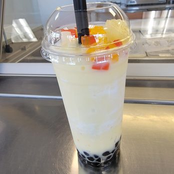 Bobazing - Pina Colada Boba Tea - Coffee & Tea Near Me - Gilbert, Arizona