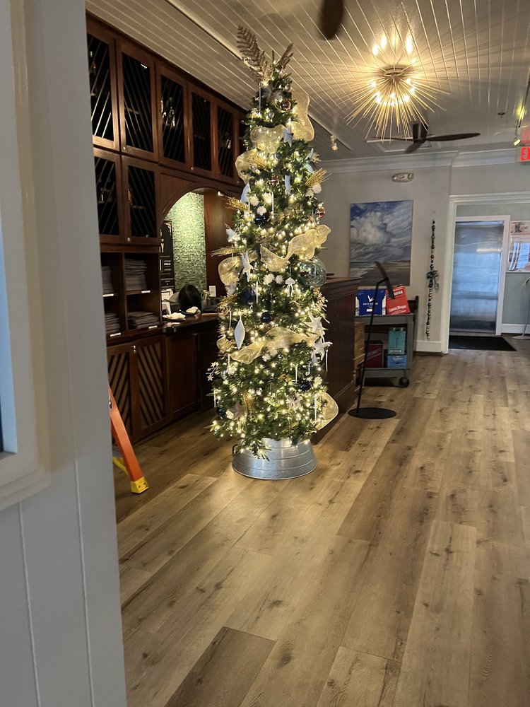 Bluewater Waterfront Grill