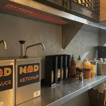 Meyer's Olde Dutch - Condiment area - Burgers Near Me - Beacon, New York Meyer's Olde Dutch - Condiment area - Burgers Near Me - Beacon, New York