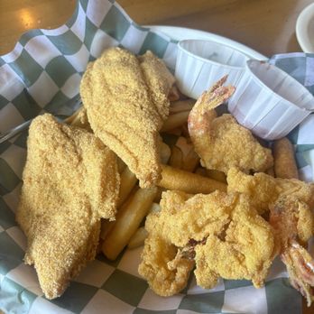 Hook Line & Sinker - 4 Jumbo Shrimp/ 2 Fillets - Seafood Near Me - Dallas, Texas