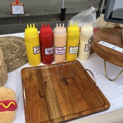 Vanity Dog - Yum sauces!