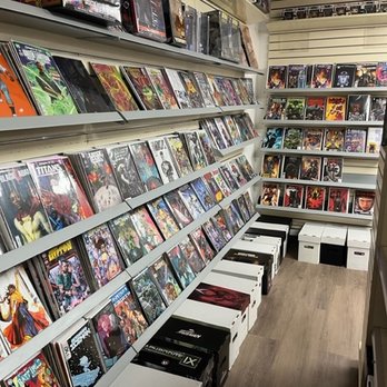 Beechboyz Comics - lots of back issues - Hobby Shops Near Me - Tampa, Florida Beechboyz Comics - lots of back issues - Hobby Shops Near Me - Tampa, Florida