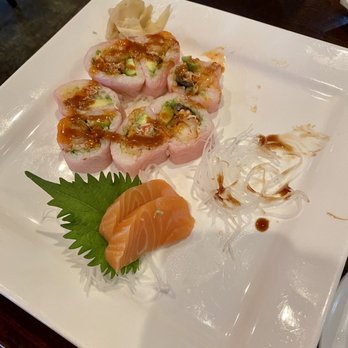 Yamasho Sushi Steakhouse - Valentines roll, salmon sashimi, and there WAS unagi. But I ate it. Sorry! - Japanese Near Me - Syracuse, New York