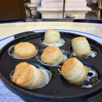 Bouchon - Escargots a la Bourguignon ($17) - Burgundy snails, parsley-garlic butter and Bouchon Bakery puff pastry - French Near Me - Las Vegas, Nevada