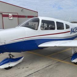 Summit Flight Academy - N425CB, a Piper Warrior at Summit Flight Academy.