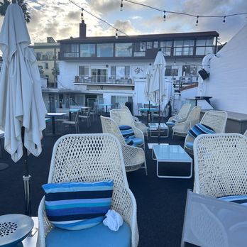 Bellanca Hotel - Sundeck - Hotels Near Me - Avalon, California