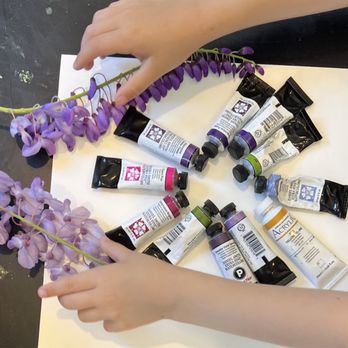 Branches Atelier - Choosing paints to match the flowers. - Preschools Near Me - Los Angeles, California