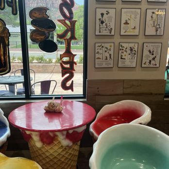 Bumbleberry Bakery - ice cream flight - Ice Cream & Frozen Yogurt Near Me - Springdale, Utah Bumbleberry Bakery - ice cream flight - Ice Cream & Frozen Yogurt Near Me - Springdale, Utah