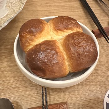MĀZE - New American Near Me - Honolulu, Hawaii