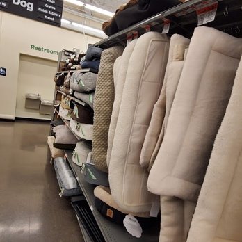 Pet Supplies Plus Austin - North Mopac - Pet Stores Near Me - Austin, Texas