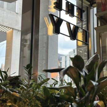 The Ivy - Inside - Breakfast & Brunch Near Me - London, XGL