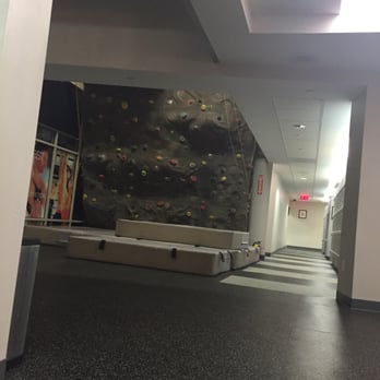 CompleteBody -  Financial District - Rock climbing wall. - Trainers Near Me - New York, New York