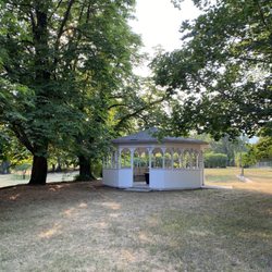 Gardenview Estate Bed & Breakfast - Gazebo