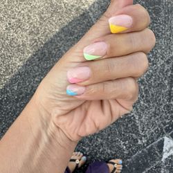 Purelux Nail Spa - Dip nails with design