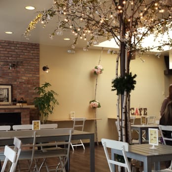 Cafe Bench - Cafes Near Me - Flushing, New York