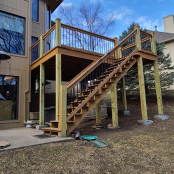 Riverfront Contractors - Deck Remodel In Kansas City Area - General Contractors Near Me - Lenexa, Kansas Riverfront Contractors - Deck Remodel In Kansas City Area - General Contractors Near Me - Lenexa, Kansas
