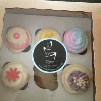 The Cake Shop - Cup Cake Haven!! - Bakeries Near Me - Apple Valley, California