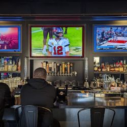 Central Station Bar & Grill