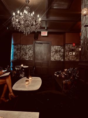 Rose Lounge by null