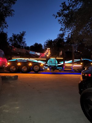 S & R TOWING - Updated March 2026 - 37 Photos & 154 Reviews - 1060 ...