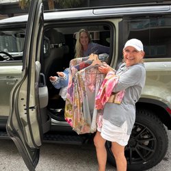 Simply Twisted Boutique - Car side shopping!