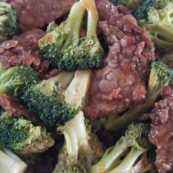 Golden Duck - Beef & broccoli (quart) - accompanied by white rice only - Dim Sum Near Me - Williamsville, New York Golden Duck - Beef & broccoli (quart) - accompanied by white rice only - Dim Sum Near Me - Williamsville, New York
