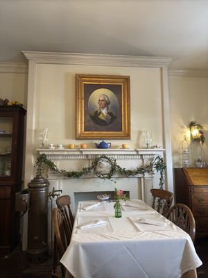 Reynolds Tavern and 1747 Pub by null