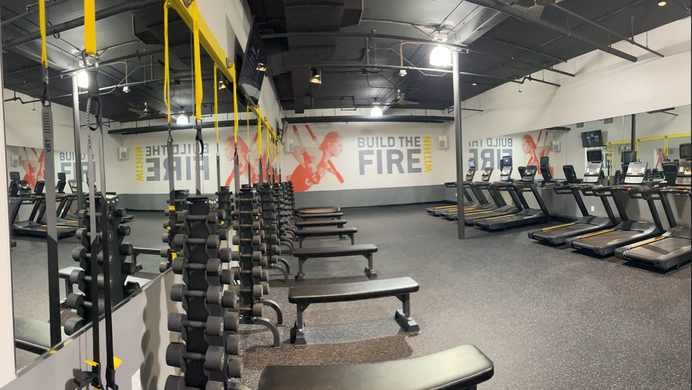 GOLDS GYM BAILEY’S CROSSROADS Updated October 2024 22 Photos