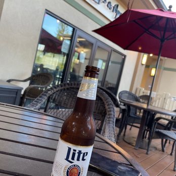 Taps & Apps - Outside dining area - New American Near Me - Mililani, Hawaii Taps & Apps - Outside dining area - New American Near Me - Mililani, Hawaii