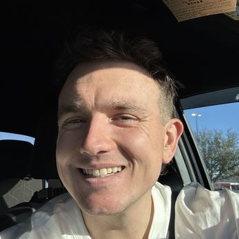 Floyd's 99 Barbershop - Barbers Near Me - Allen, Texas