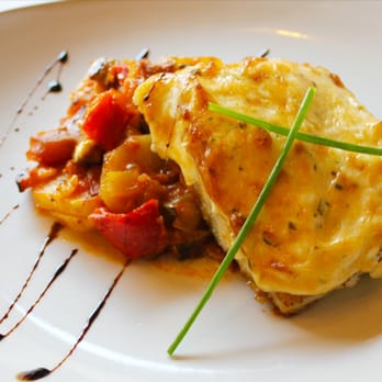 Casa Rosalia - Bacalao Gratinado al Horno con Verduras - Hotels Near Me - Brión, C
