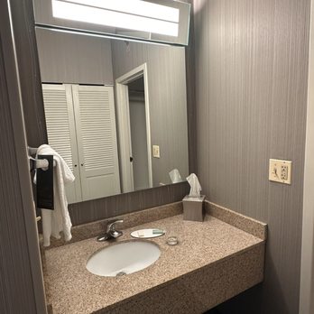 Courtyard by Marriott Chicago Glenview/Northbrook - Hotels Near Me - Glenview, Illinois