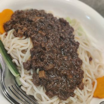 Prince Dumpling - Noodles with Diced Beef and Szechuan Peppers - Dim Sum Near Me - Rosemead, California