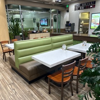 Tarme Mediterranean Grill - Dining Area - Mediterranean Near Me - Glendale, California