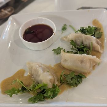 Golden Saigon - Complimentary chicken dumplings - Vietnamese Near Me - Aurora, Colorado Golden Saigon - Complimentary chicken dumplings - Vietnamese Near Me - Aurora, Colorado