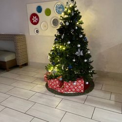 Holiday Inn Express & Suites Jasper - Holiday decor