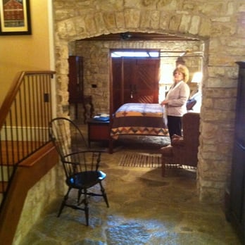 The Inn at Hermannhof - Braham's Suite - Hotels Near Me - Hermann, Missouri The Inn at Hermannhof - Braham's Suite - Hotels Near Me - Hermann, Missouri