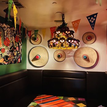 Cielo Karaoke Y Mas! - Fiesta room!! - Karaoke Near Me - Fullerton, California Cielo Karaoke Y Mas! - Fiesta room!! - Karaoke Near Me - Fullerton, California