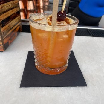 Rosa Sky - Mexican kiss - Lounges Near Me - Miami, Florida Rosa Sky - Mexican kiss - Lounges Near Me - Miami, Florida
