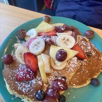 Cora - Kids pancakes - Breakfast & Brunch Near Me - Edmonton, Alberta