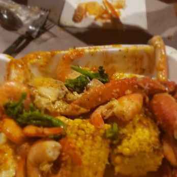 Soulfedphilly - Shrimp and Snow Crab platter with corn on the cob and broccoli - Seafood Near Me - Philadelphia, Pennsylvania Soulfedphilly - Shrimp and Snow Crab platter with corn on the cob and broccoli - Seafood Near Me - Philadelphia, Pennsylvania