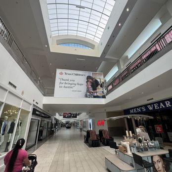 Lakeline Mall - Shopping Centers Near Me - Cedar Park, Texas Lakeline Mall - Shopping Centers Near Me - Cedar Park, Texas